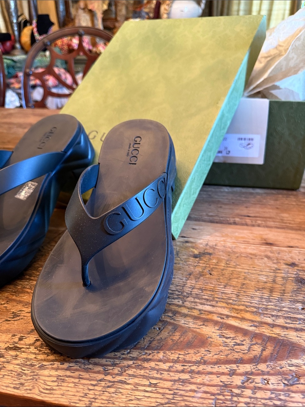 Gucci women’s Black Rubber Logo Thong Sandals new with box. 39/40